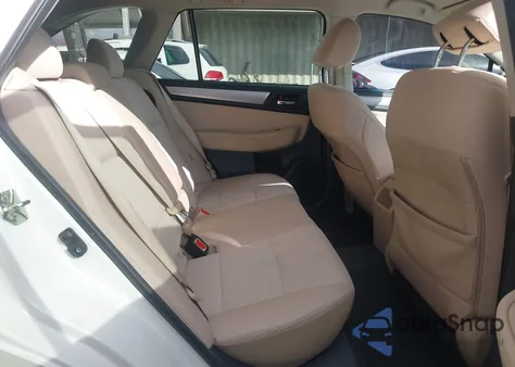 2015 Subaru Outback 2.5I Premium z USA, uszkodzony, nr VIN 4S4BSAFC2F3294269